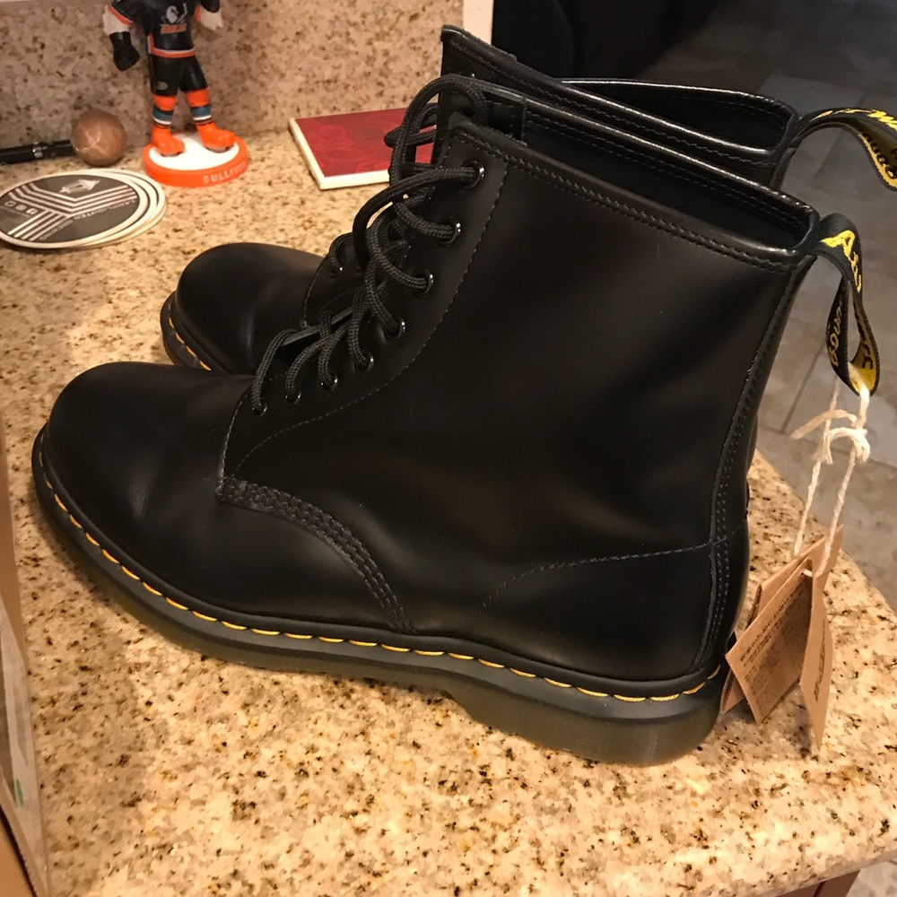 Dr. Martens 1460 Greasy Boot